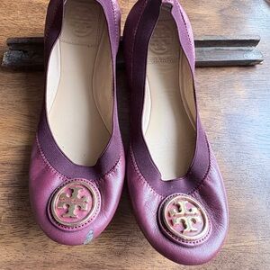 Tory Burch Women's Burgundy Flats with Gold Logo